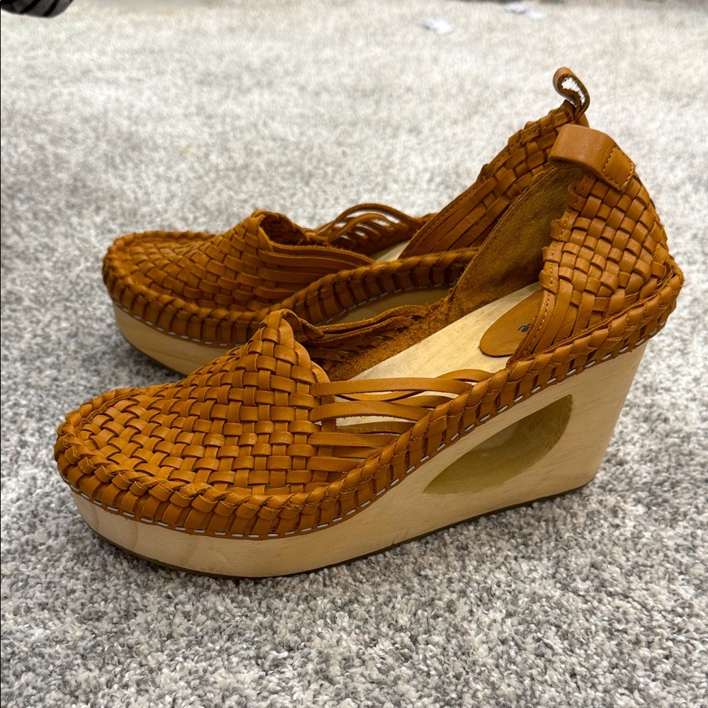 Free People Women's Woven Tan Wooden Wedge Shoes